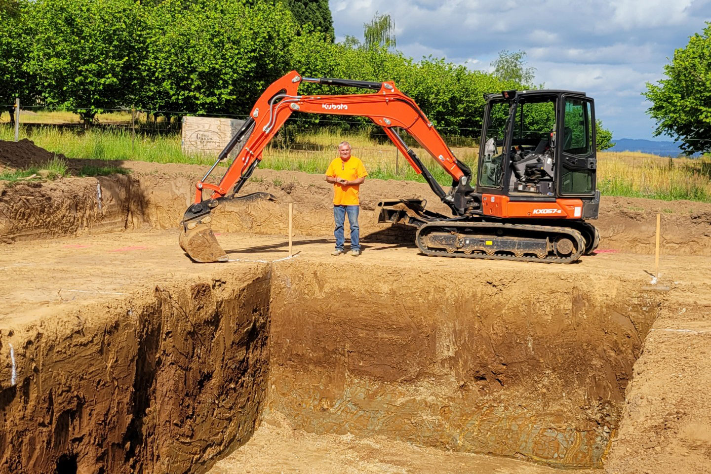 Horse arena construction - excavation, leveling, drainage and footing phase